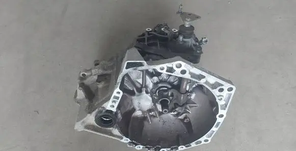 Toyota Aygo AB40 Manual 5 speed gearbox 