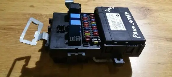 Nissan Primera Fuse box set 5wk48542 9928118