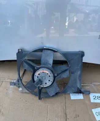 Opel Tigra A Radiator cooling fan shroud 90469600