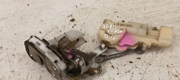 Toyota Yaris Verso Rear door lock 0262 020621