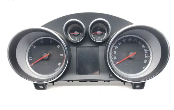 Opel Zafira C Speedometer (instrument cluster) 
