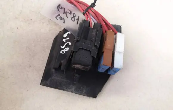 Renault Scenic II - Grand scenic II Other relay 7700821864 77.00.821864