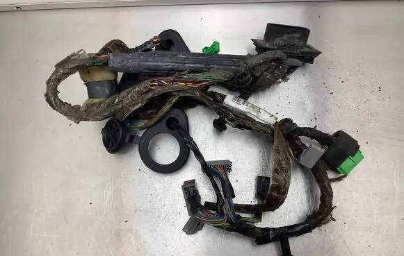 Volvo V70 Front door wiring loom 30773668