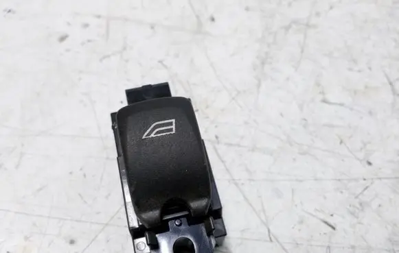 Volvo XC60 Electric window control switch