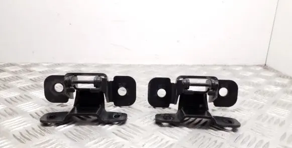 Audi A3 S3 8V Tailgate/trunk/boot hinge 8V7825307 8V7825308