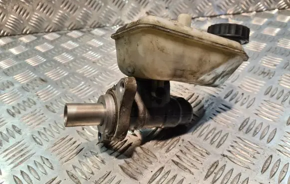 Renault Laguna II Master brake cylinder 03350884771