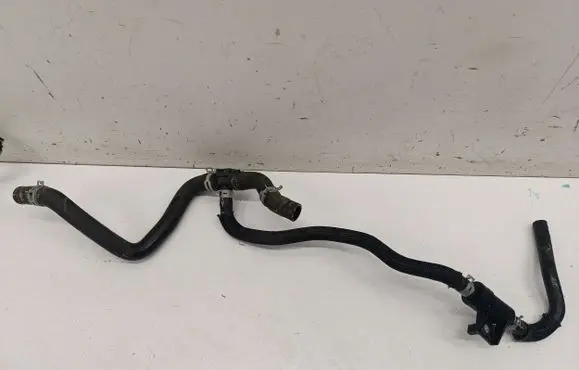 Nissan Qashqai J12 Engine coolant pipe/hose