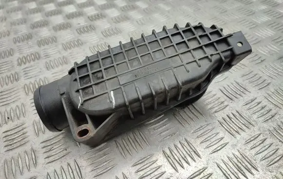 Land Rover Discovery 3 - LR3 Intercooler hose/pipe 4H206K770BB
