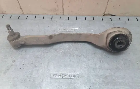 Mercedes-Benz E W211 Front ball joint 3111002