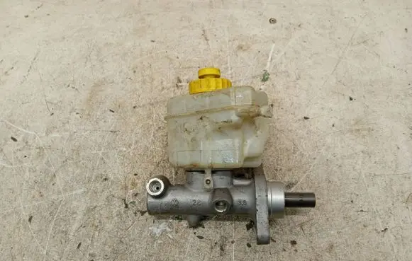 Porsche Cayenne (9PA) Master brake cylinder 033508