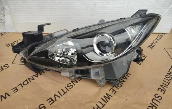 Mazda 3 II Headlight/headlamp BHR151040 B45A-51040