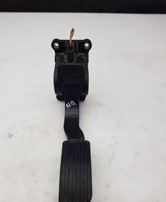 Mercedes-Benz Sprinter W906 Accelerator throttle pedal A9063000304