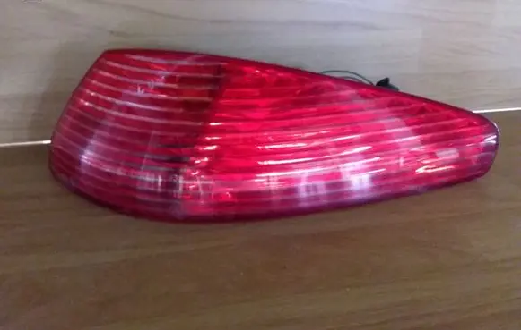 Peugeot 607 Rear/tail lights