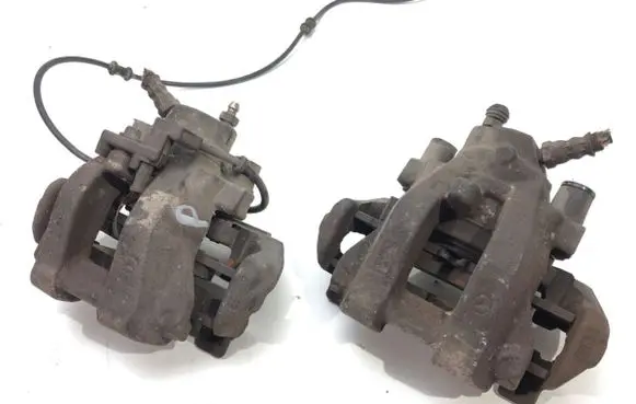 Rear brake caliper