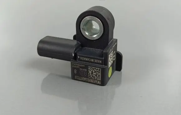 Jeep Grand Cherokee WL Airbag deployment crash/impact sensor 68370842AA