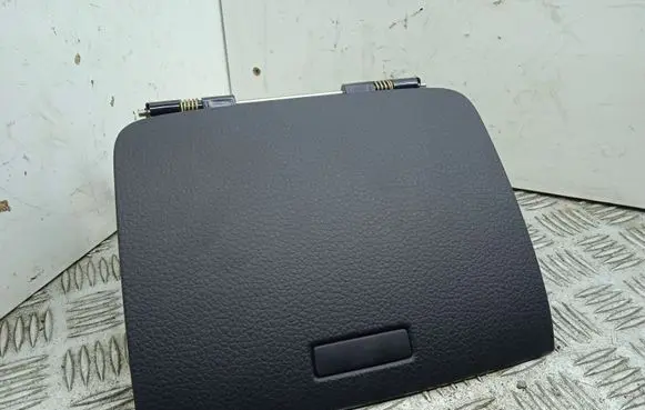 Volkswagen Touareg II Glove box 7P6857922