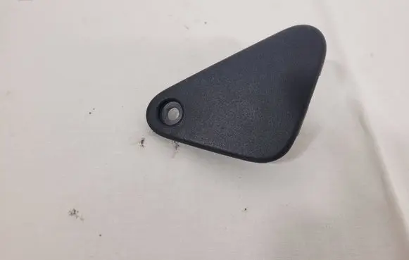 Radiator mount bracket