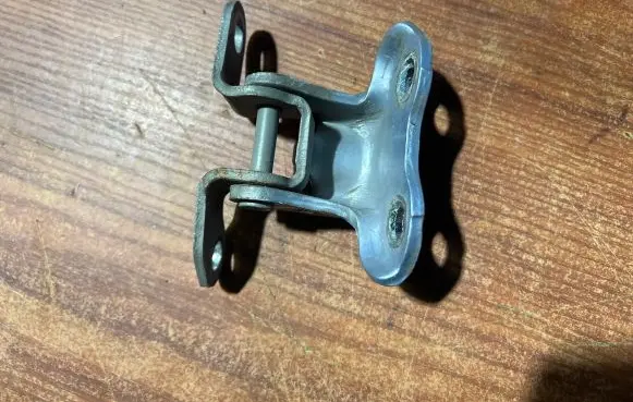 Toyota Corolla Verso AR10 Rear door upper hinge