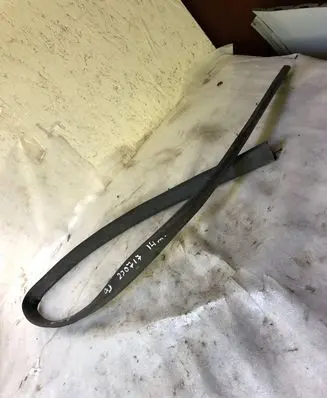 Audi Q3 8U Front door rubber seal 8u0839119