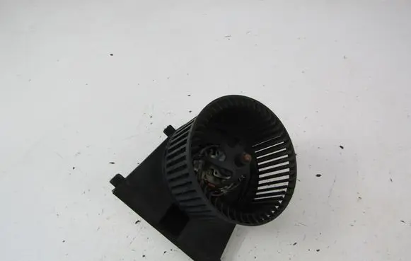 Volkswagen Polo III 6N 6N2 6NF Heater fan/blower 
