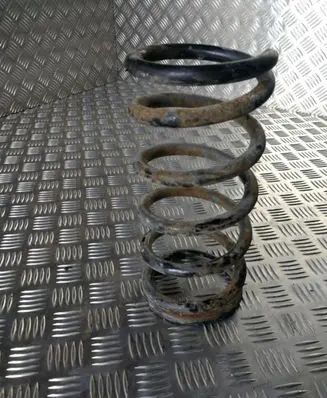 Mitsubishi Space Wagon Rear coil spring