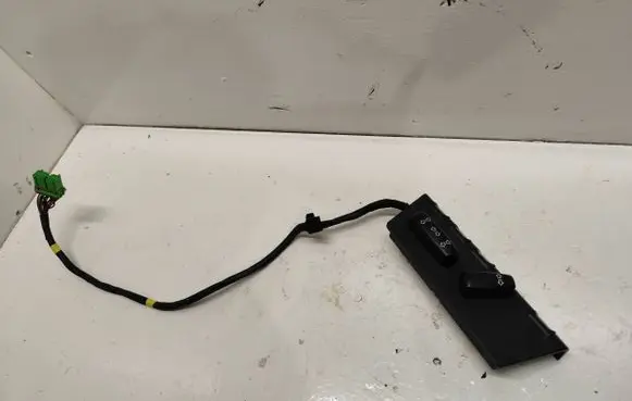 Volvo XC90 Seat control switch 39980245 06W045