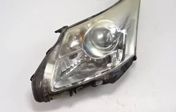 Toyota Avensis T270 Headlight/headlamp H279ALDE 251010 12676