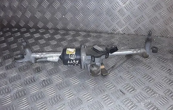 Front wiper linkage