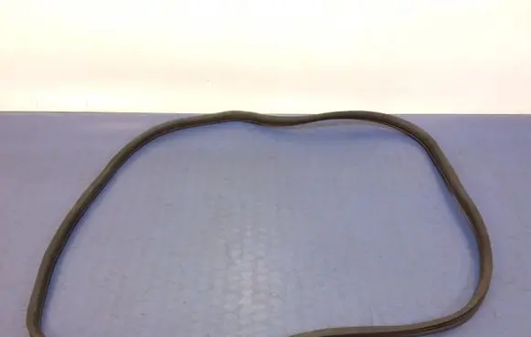 Mercedes-Benz GLK (X204) Front door rubber seal 