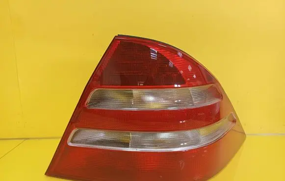 Mercedes-Benz S W220 Rear/tail lights