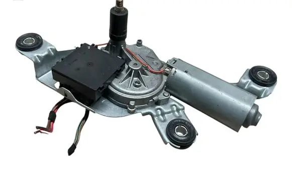 BMW X3 E83 Rear window wiper motor 6917907 0390201824 102135
