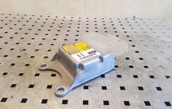 Lexus CT 200H Airbag control unit/module 8917076030