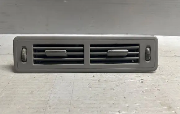 Mercedes-Benz GL X164 Rear air vent grill A1648301754