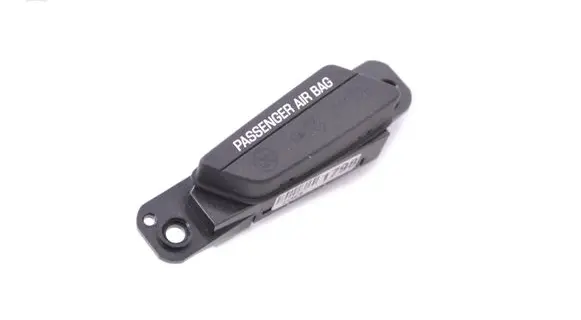 Passenger airbag on/off switch