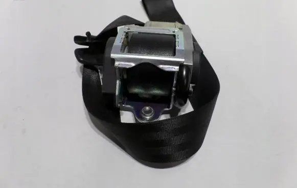Audi A4 S4 B7 8E 8H Front seatbelt 8H0857705D