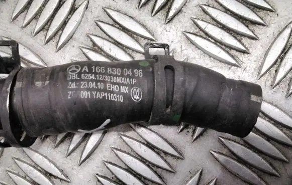 Mercedes-Benz ML W166 Engine coolant pipe/hose A1668300496