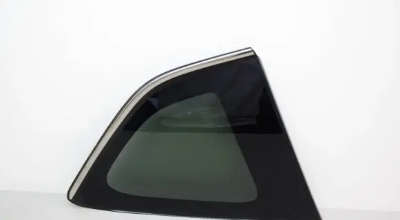 Toyota RAV 4 (XA40) Rear side window 43R005844