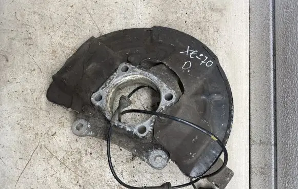 Volvo XC60 Front wheel hub