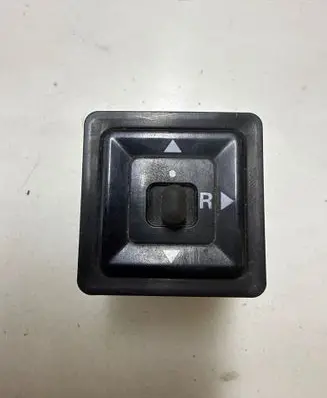 Mitsubishi Pajero Wing mirror switch MB561810