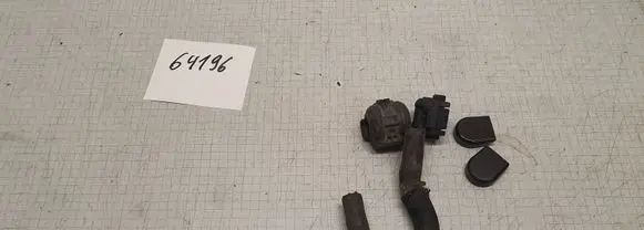 Toyota Avensis T250 Other engine bay part