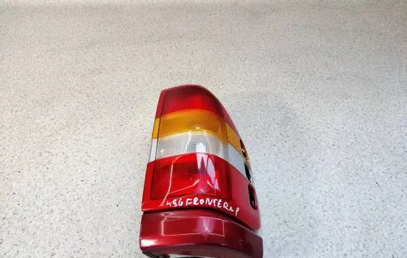 Opel Frontera B Rear/tail lights