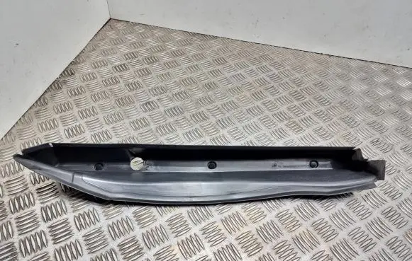 Mercedes-Benz E W212 Front arch trim A2128890125 BBP170801