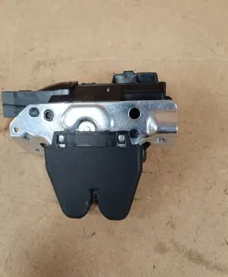 Mercedes-Benz C W205 Rear door lock loop/hook striker A1177500085