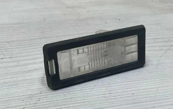Renault Espace IV Number plate light 04624001B