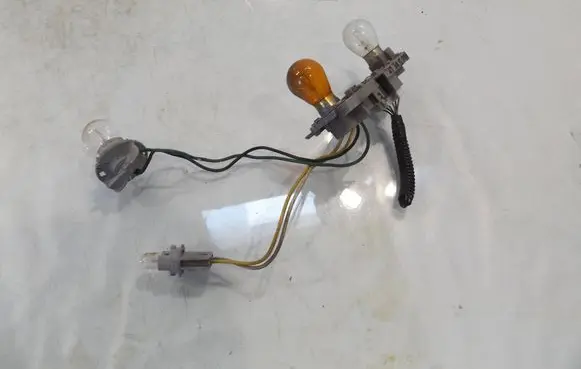 Toyota Yaris Tail light bulb cover holder