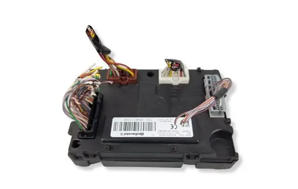 Renault Clio IV Other control units/modules 284B11723R A2C92226606
