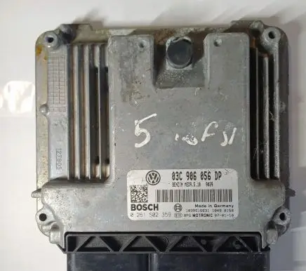 Volkswagen Golf V Engine control unit/module 03C906056DP 0261S02359