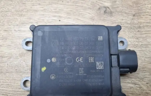 Mercedes-Benz A W177 Distronic sensor radar A0009007913 A0009020338 A0009010607