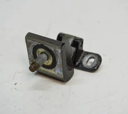 Audi Q3 8U Tailgate/trunk/boot hinge 8U0827300D