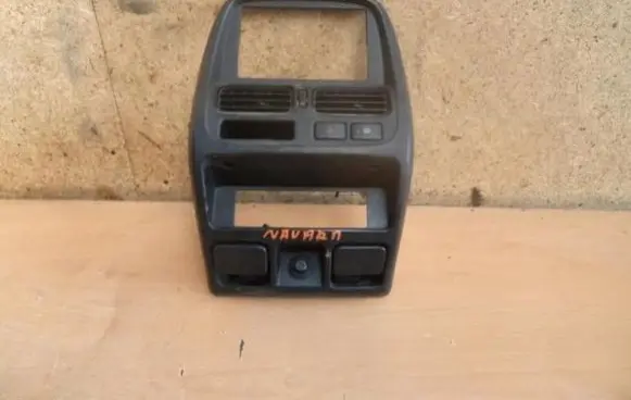 Nissan Navara Dashboard center trim panel 